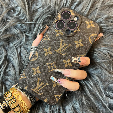 TRADITIONAL LOVE IPHONE CASE WITH CAMERA PROTECTION